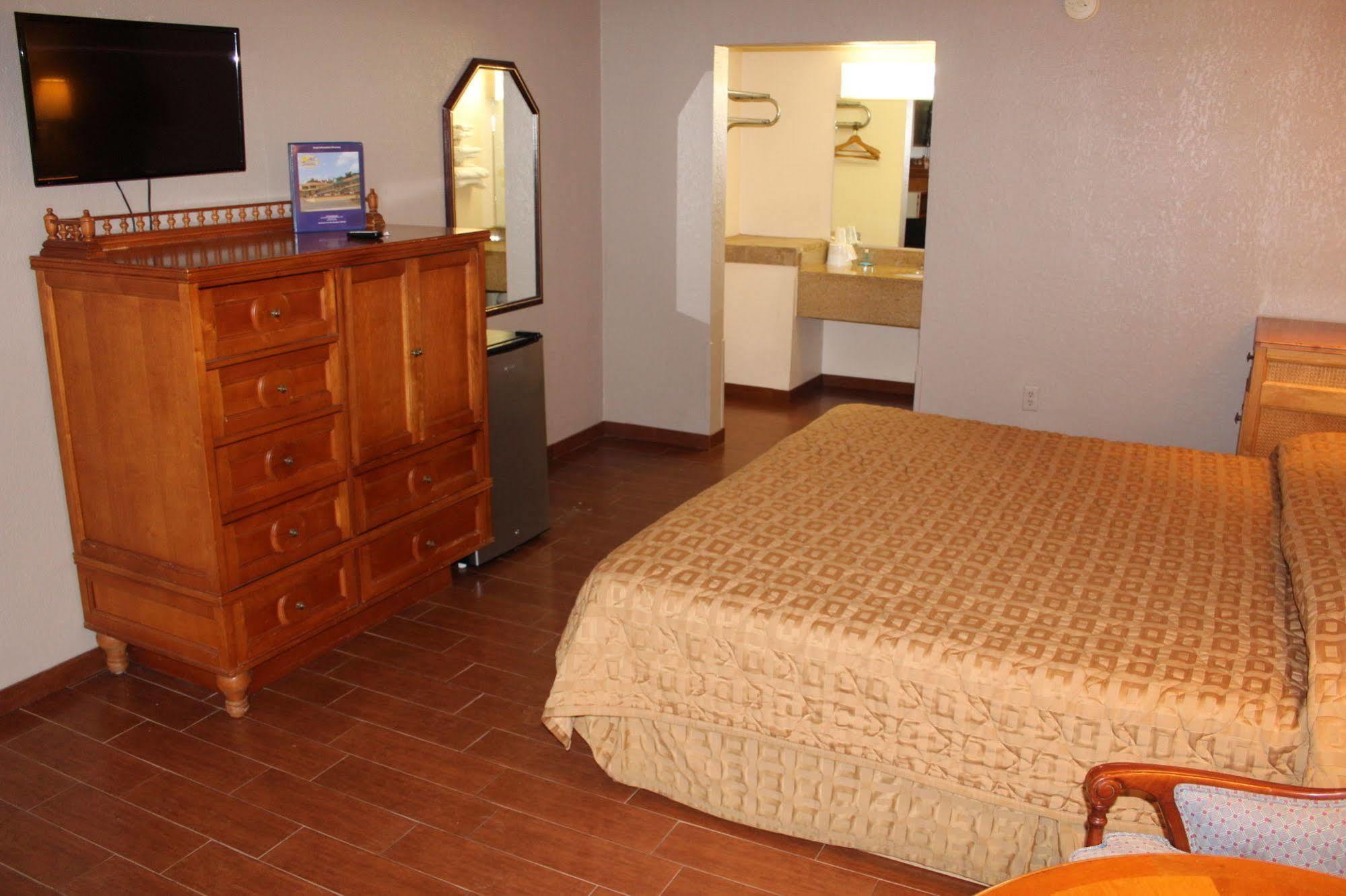 يوريكا سبرينغز Passion Play Road Inn - Formerly Statue Road Inn المظهر الخارجي الصورة